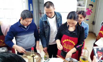 成都冒菜培训:如何经营好一家冒菜店呢?