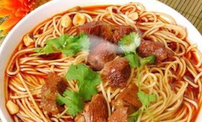 面条怎么做才好吃?不加一滴水做面条,面点老师傅下面的8个技巧