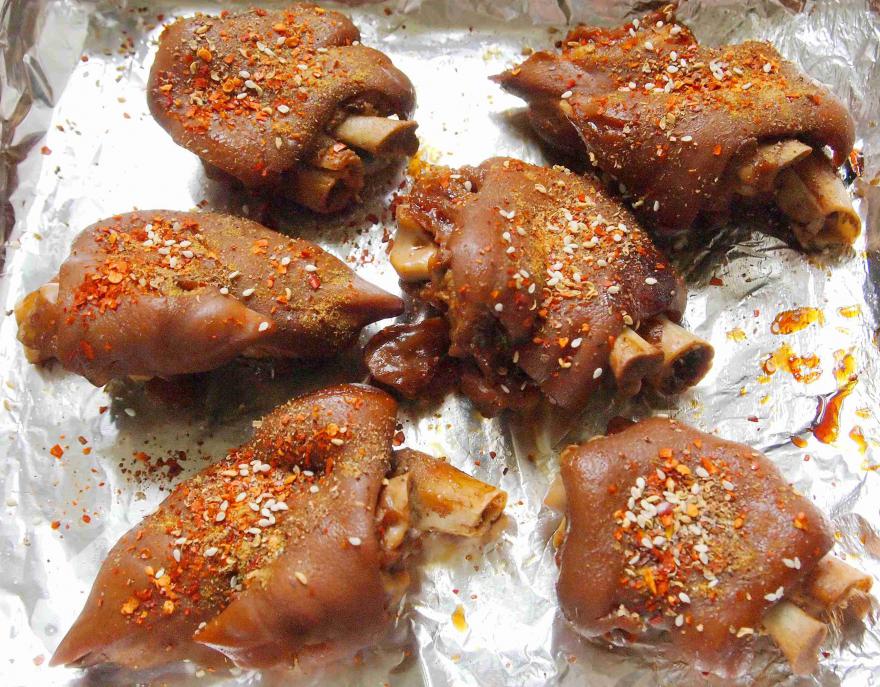 20190815162438138299.jpg 烤猪蹄2.jpg