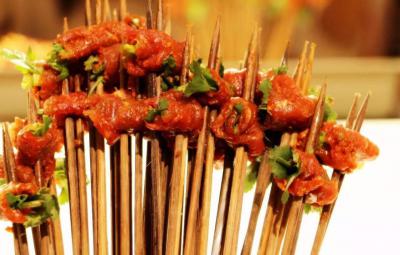 四川专业学串串香技术培训多少钱?蘸碟制作方法