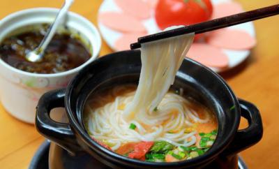 成都罐罐米线技术培训班哪里好?终身技术免费升级