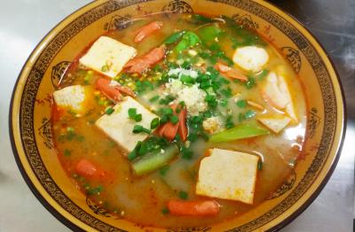 学做麻辣烫技术培训中心哪里好?餐饮培训中心