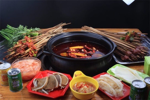 四川成都串串香培训班哪家好?串串香底料技术培训哪家好?